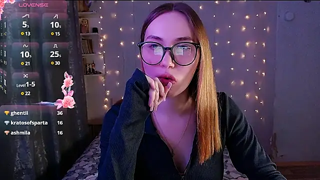 Snapshot of Miya_Mark chatting on 03/05/25, 05:18 Miya Mark online show from 03/05/25, 05:18