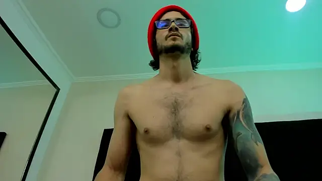 Loggan donnelly online show from 02/10/25, 02:19