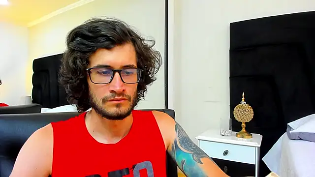 Loggan donnelly online show from 03/01/25, 08:21