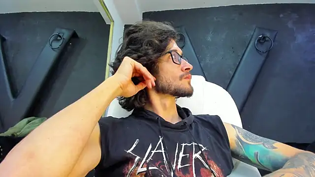 Loggan donnelly online show from 03/16/25, 12:12