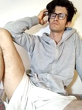 Loggan donnelly online show from 03/25/26, 10:49