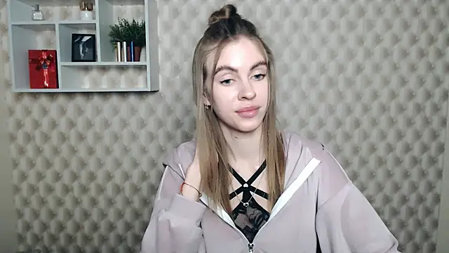 AlisaCatty  online show from 03/21/25, 10:28