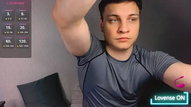 handsome guy01 online show from 01/29/25, 12:01