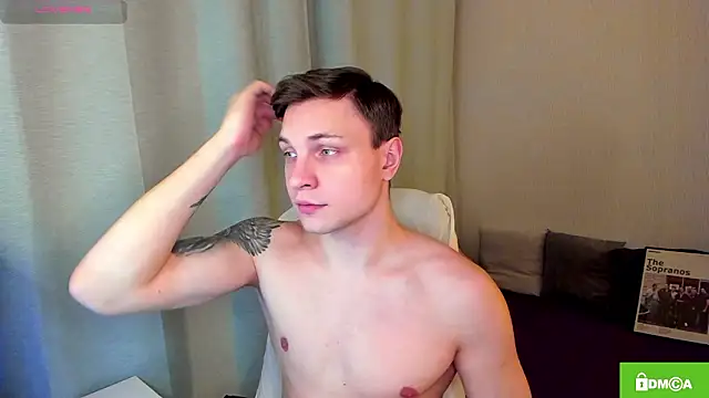 handsome guy01 online show from 03/08/26, 12:52