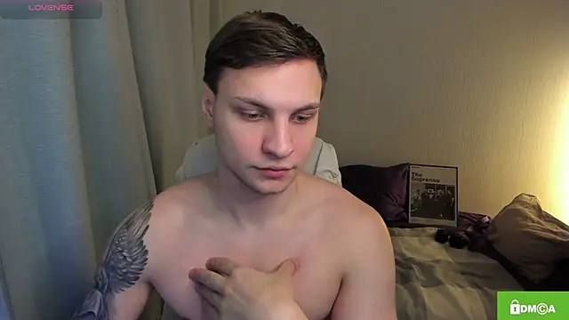 handsome guy01 online show from 04/07/26, 10:31