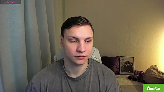 handsome guy01 online show from 04/09/26, 07:52