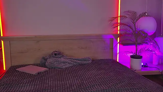 ViolaFlirt online show from 09/28/25, 04:07