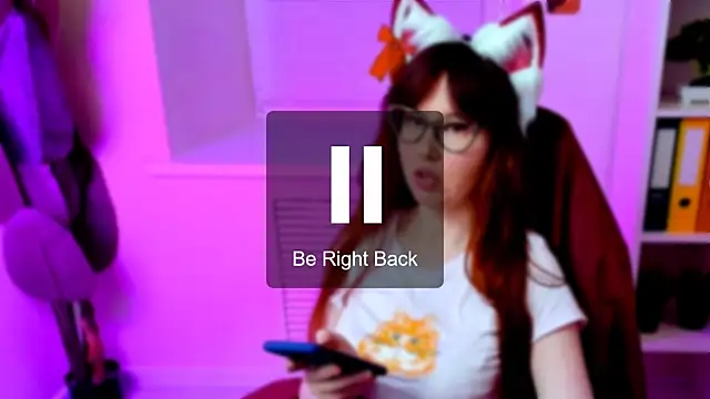 Snapshot of CarolGiggly chatting on 09/23/25, 06:00 CarolGiggly online show from 09/23/25, 06:00