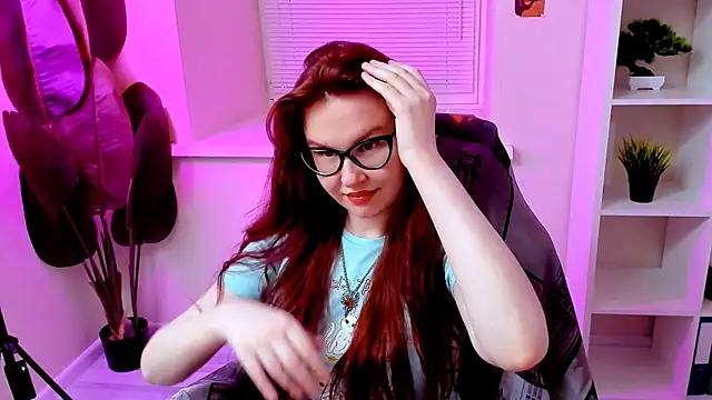 CarolGiggly online show from 04/10/26, 12:16