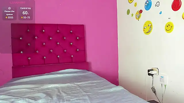 tiffany Bitch online show from 03/16/25, 07:06