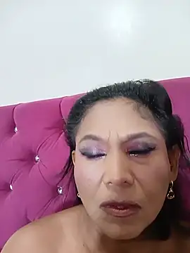 tiffany Bitch online show from 06/05/26, 12:39