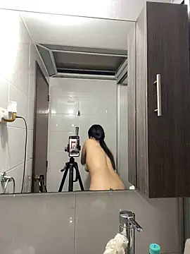 Praga Pink online show from 01/05/25, 11:44