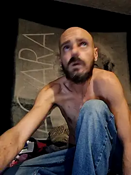 Snapshot of kjs_daddy123 chatting on 12/01/25, 05:12 kjs daddy123 online show from 12/01/25, 05:12