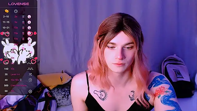 Alice Hells online show from 10/19/25, 05:52