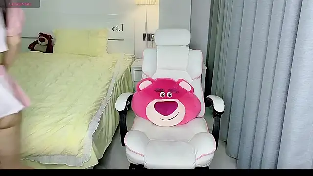 -Wendy   online show from 02/03/25, 12:25