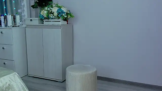 honey yani online show from 03/17/25, 01:24