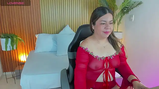 Snapshot of nahia_13 chatting on 04/27/26, 12:25 nahia 13 online show from 04/27/26, 12:25