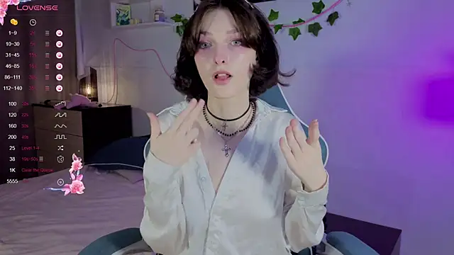 Sweet Paradox online show from 10/10/25, 08:41