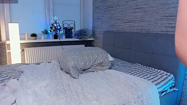 MerylHedley online show from 01/12/25, 01:27