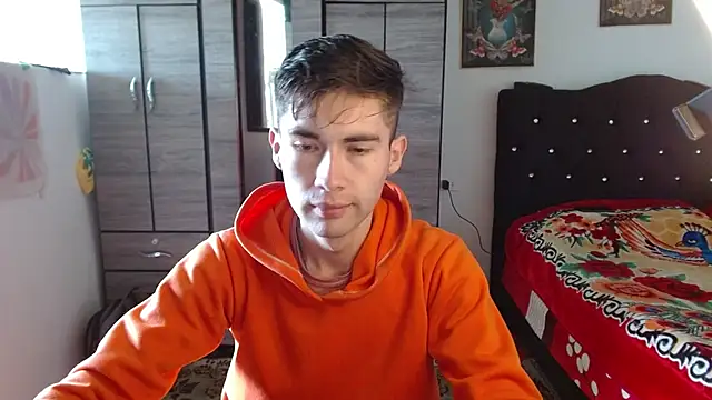 samael1107 online show from 10/28/25, 06:21