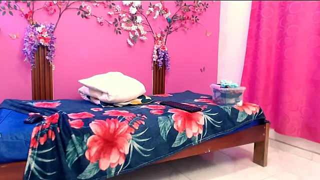 analdeepalejandra18 online show from 12/22/25, 07:11