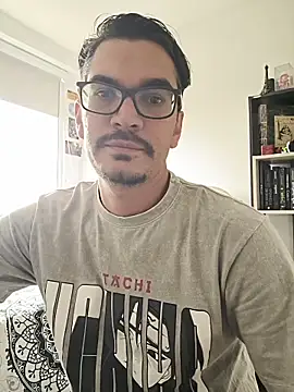 Cam Sorrento online show from 04/16/26, 03:57