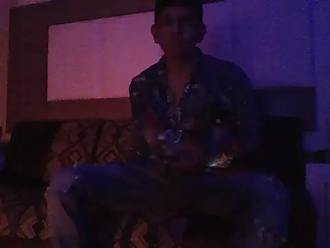 oiram27 online show from 11/30/25, 01:42