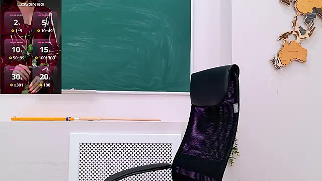 milaleoneli online show from 03/18/26, 02:53