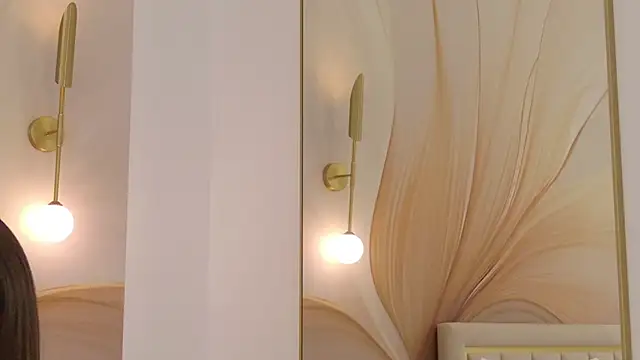 milaleoneli online show from 04/20/26, 03:04