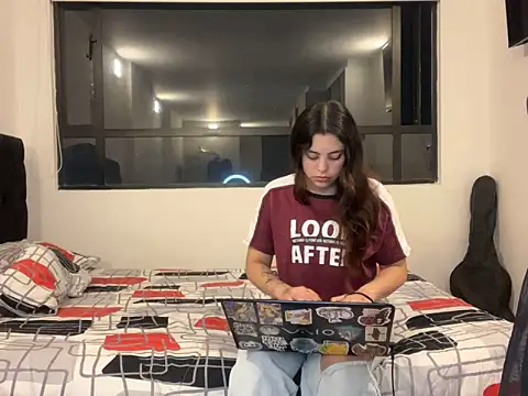 Scarlett Jazmin online show from 02/12/25, 05:26