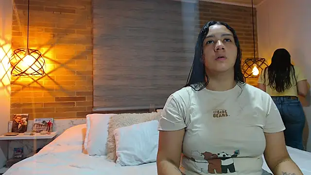 Scarlett Jazmin online show from 11/26/25, 09:43