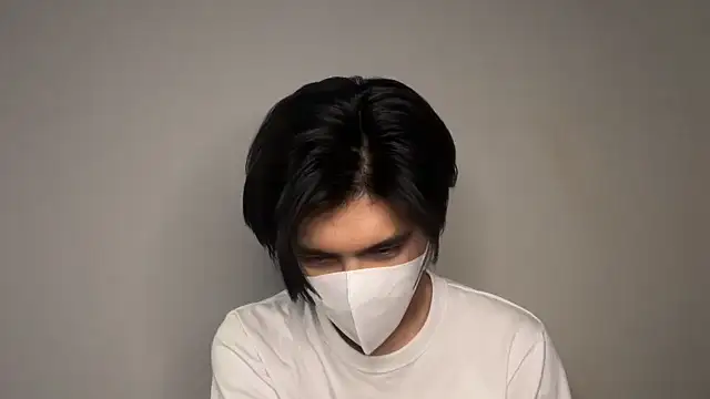 Lio kun online show from 11/17/25, 03:07