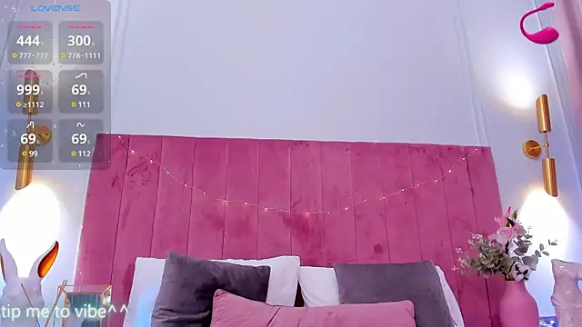 Mayzzie online show from 03/13/25, 02:49