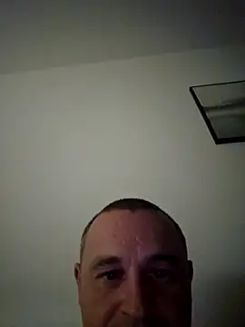 Vipbus online show from 10/08/25, 07:55