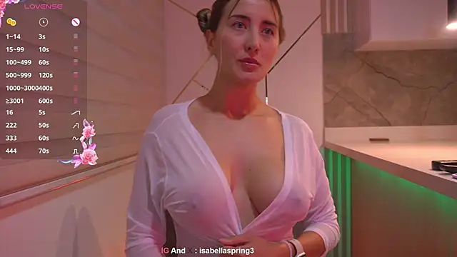 Snapshot of b3llaspringg chatting on 02/18/25, 12:04 b3llaspringg online show from 02/18/25, 12:04