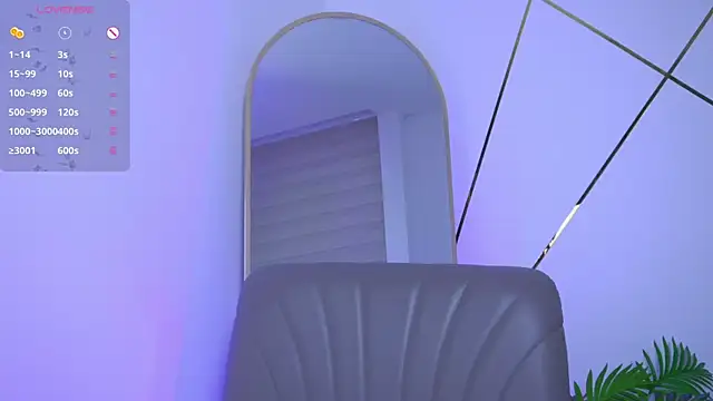 Snapshot of b3llaspringg chatting on 09/19/25, 12:12 b3llaspringg online show from 09/19/25, 12:12