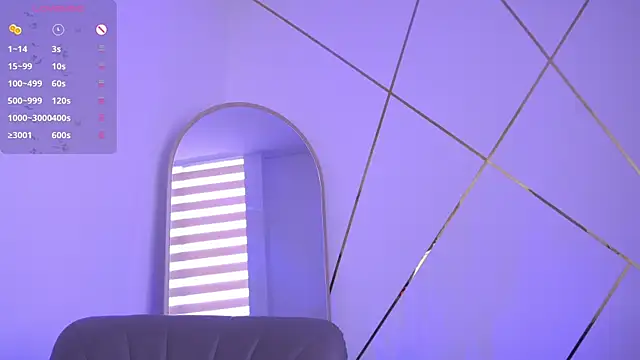 Snapshot of b3llaspringg chatting on 10/17/25, 10:01 b3llaspringg online show from 10/17/25, 10:01