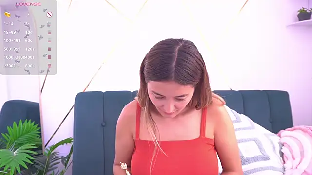 Snapshot of b3llaspringg chatting on 11/25/25, 04:07 b3llaspringg online show from 11/25/25, 04:07