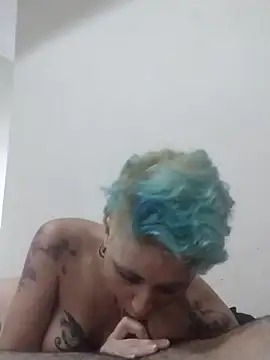 Luci foxx online show from 10/26/25, 06:25