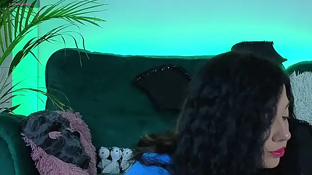 AveryWillow online show from 10/25/25, 03:14