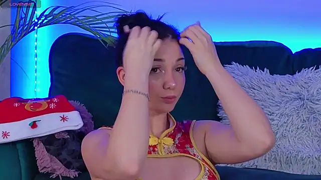 AveryWillow online show from 12/14/25, 11:31