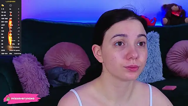 AveryWillow online show from 04/01/26, 11:13