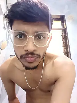 Snapshot of skinnyyyyyyyyy chatting on 10/11/25, 04:44 skinnyyyyyyyyy online show from 10/11/25, 04:44