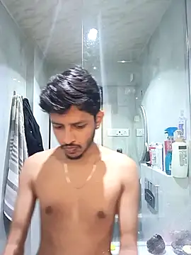 Snapshot of skinnyyyyyyyyy chatting on 10/27/25, 04:49 skinnyyyyyyyyy online show from 10/27/25, 04:49