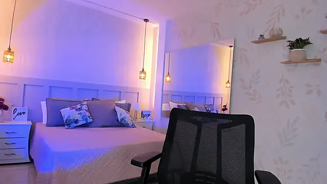 MartinaGuzmann online show from 02/11/26, 01:32