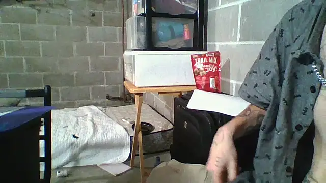 Snapshot of daddywithakink420 chatting on 09/10/25, 03:23 daddywithakink420 online show from 09/10/25, 03:23