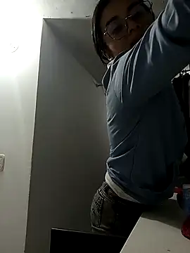 Hanna Kinsley online show from 12/05/24, 03:37