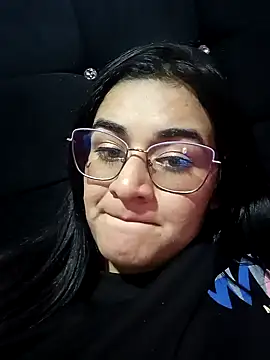 Hanna Kinsley online show from 12/12/24, 02:15