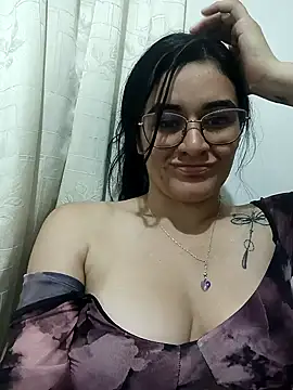 Hanna Kinsley online show from 01/03/25, 02:43