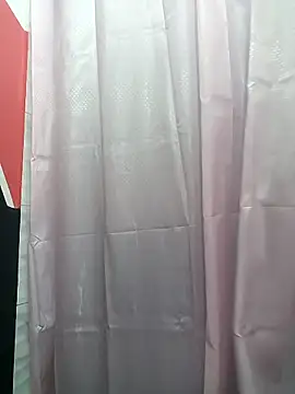 Hanna Kinsley online show from 10/29/25, 07:37